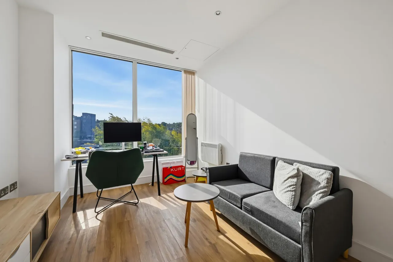 Westgate House, W5, photo 2