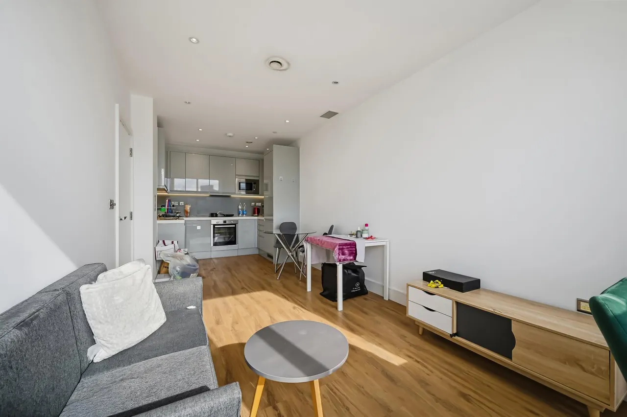 1 bed flat for sale, Westgate House, W5