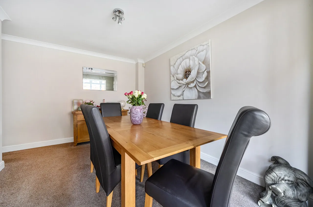 Shakespeare Way, Warfield, RG42, photo 7