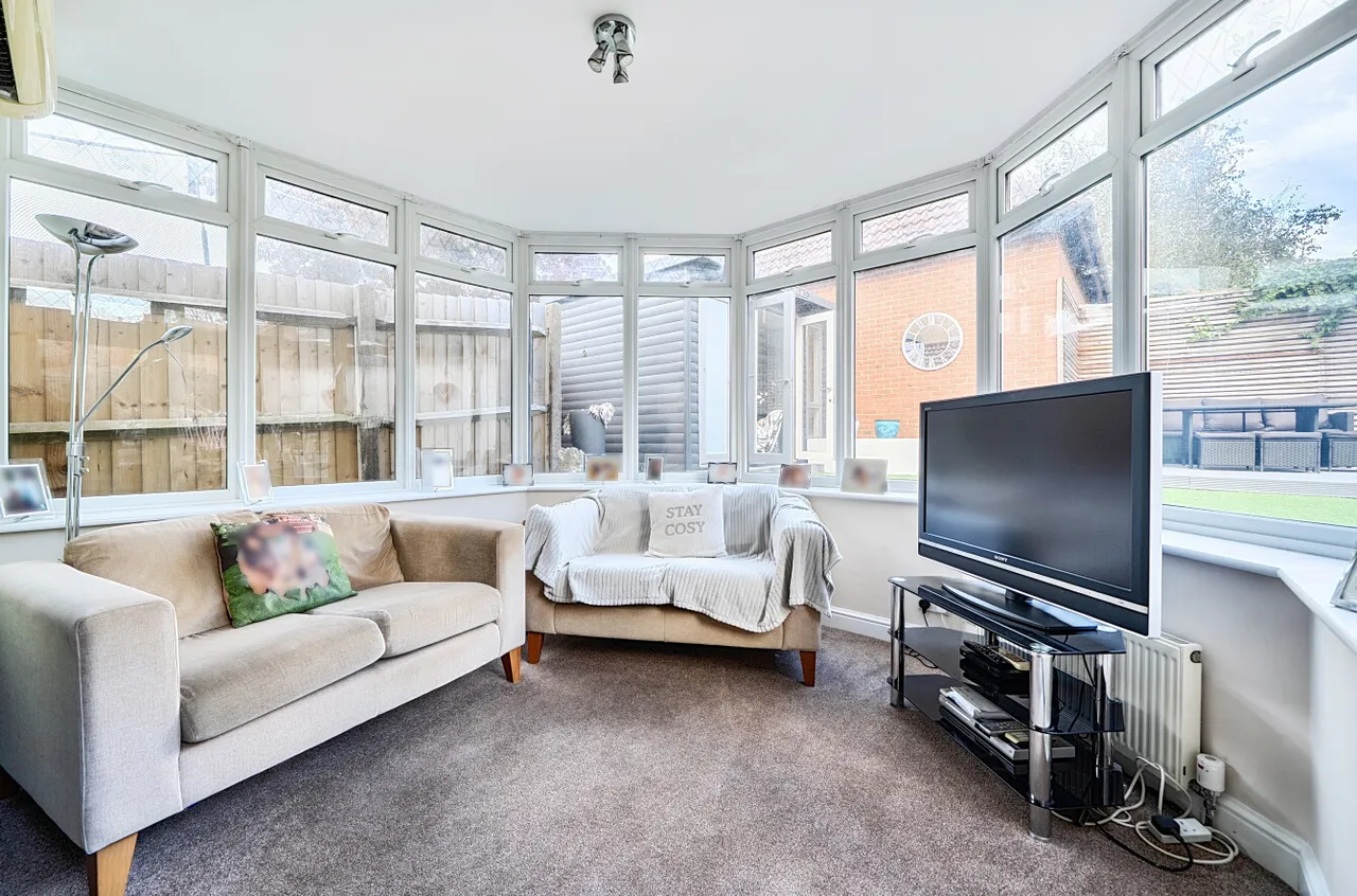 Shakespeare Way, Warfield, RG42, photo 9
