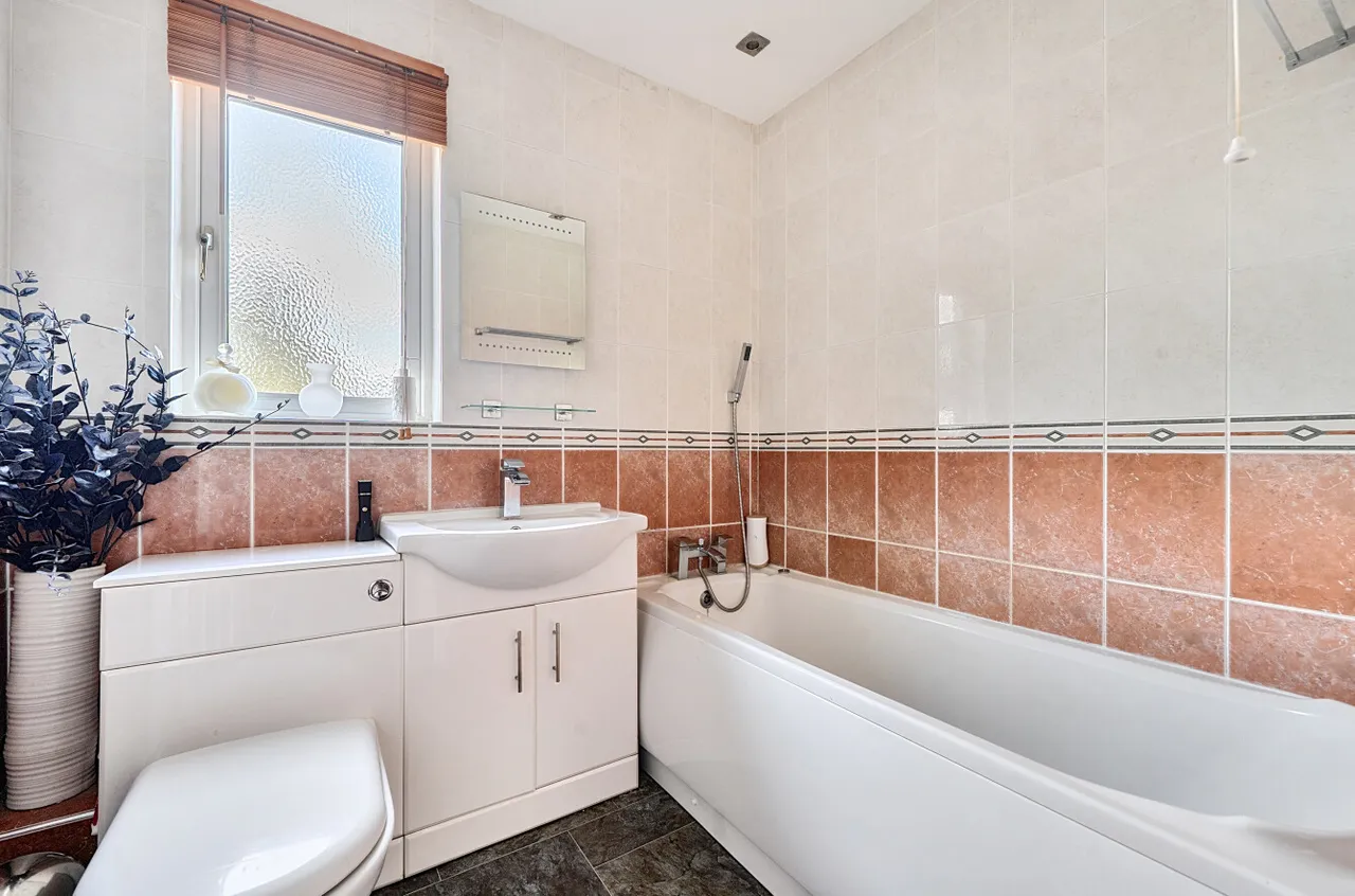 Shakespeare Way, Warfield, RG42, photo 18