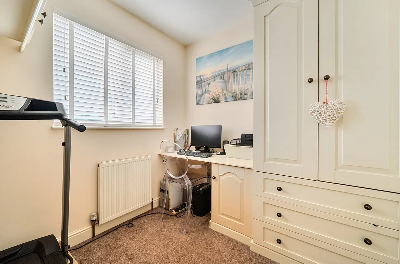 Shakespeare Way, Warfield, RG42, photo 17