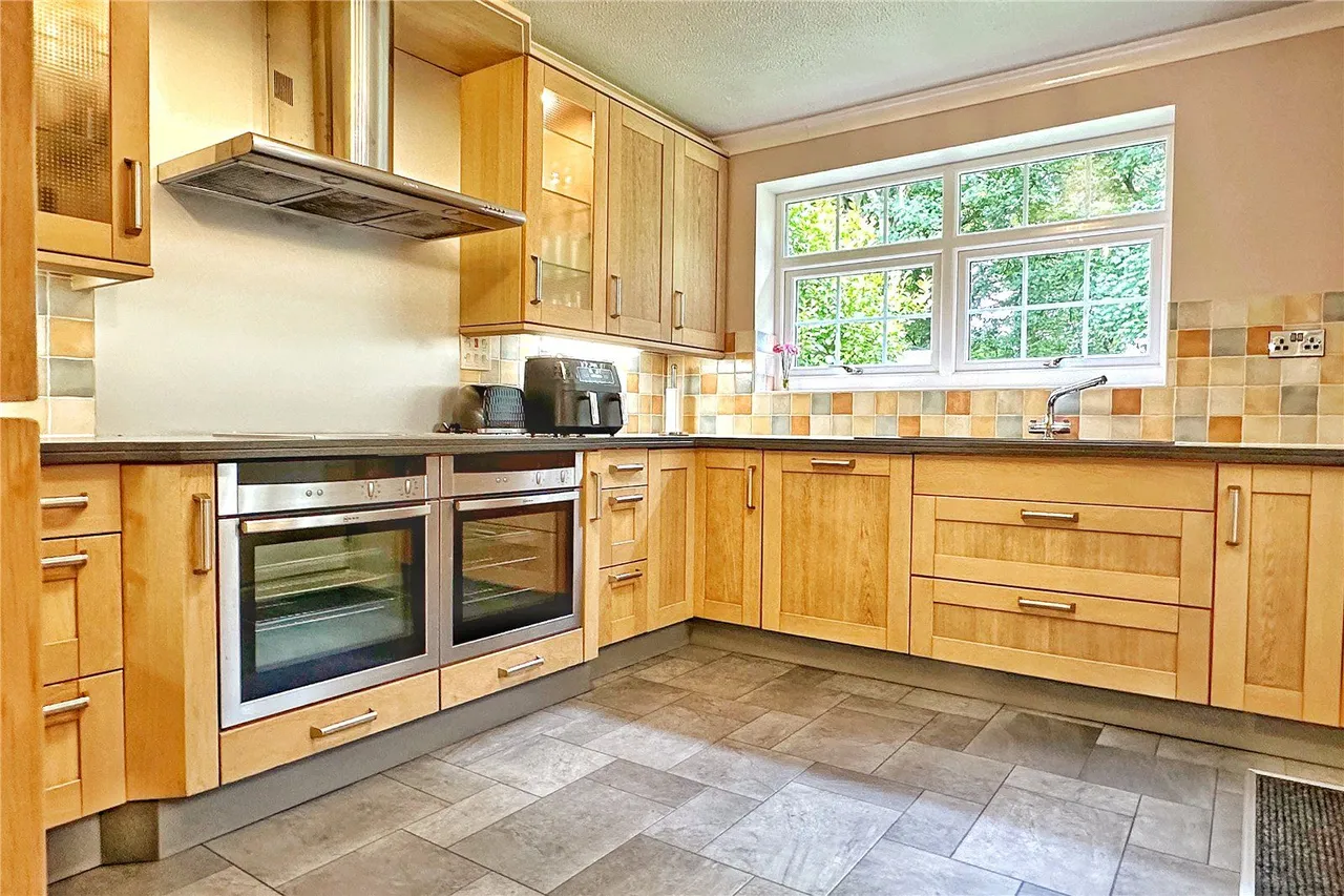 4 bed house for sale, Willow Wood Close, Ashton-under-Lyne, OL6