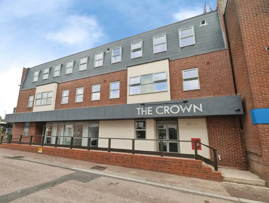 London Street, The Crown, SP10, photo 10