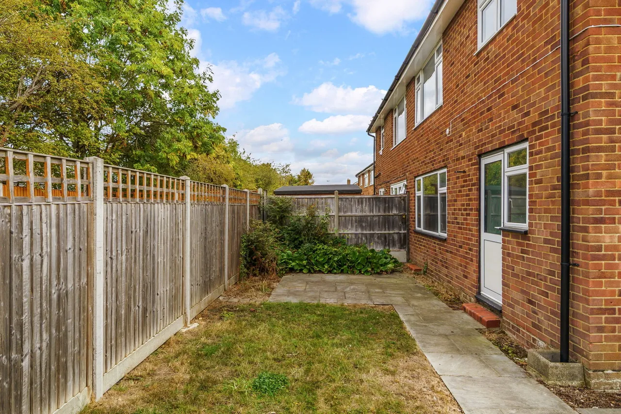 Nightingale Drive, West Ewell, KT19, photo 12