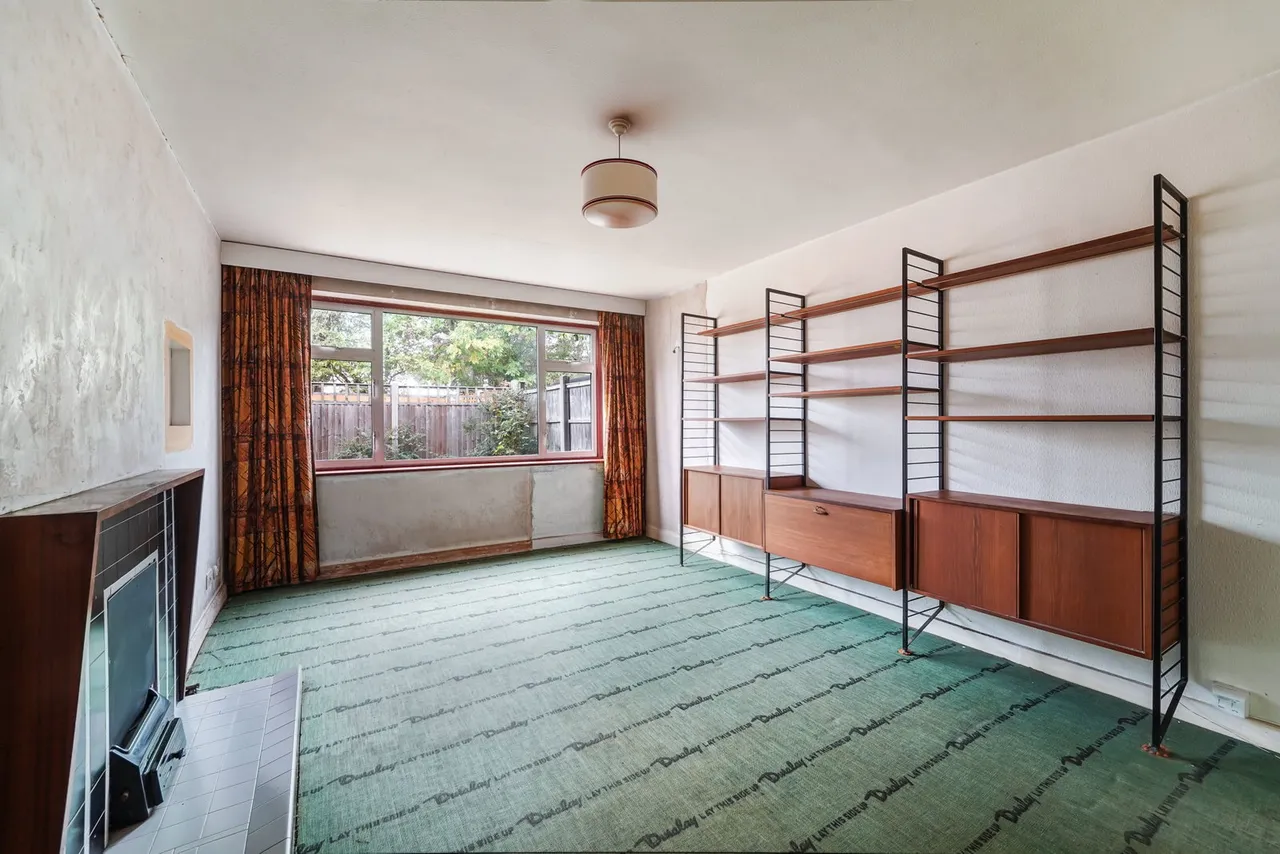Nightingale Drive, West Ewell, KT19, photo 4