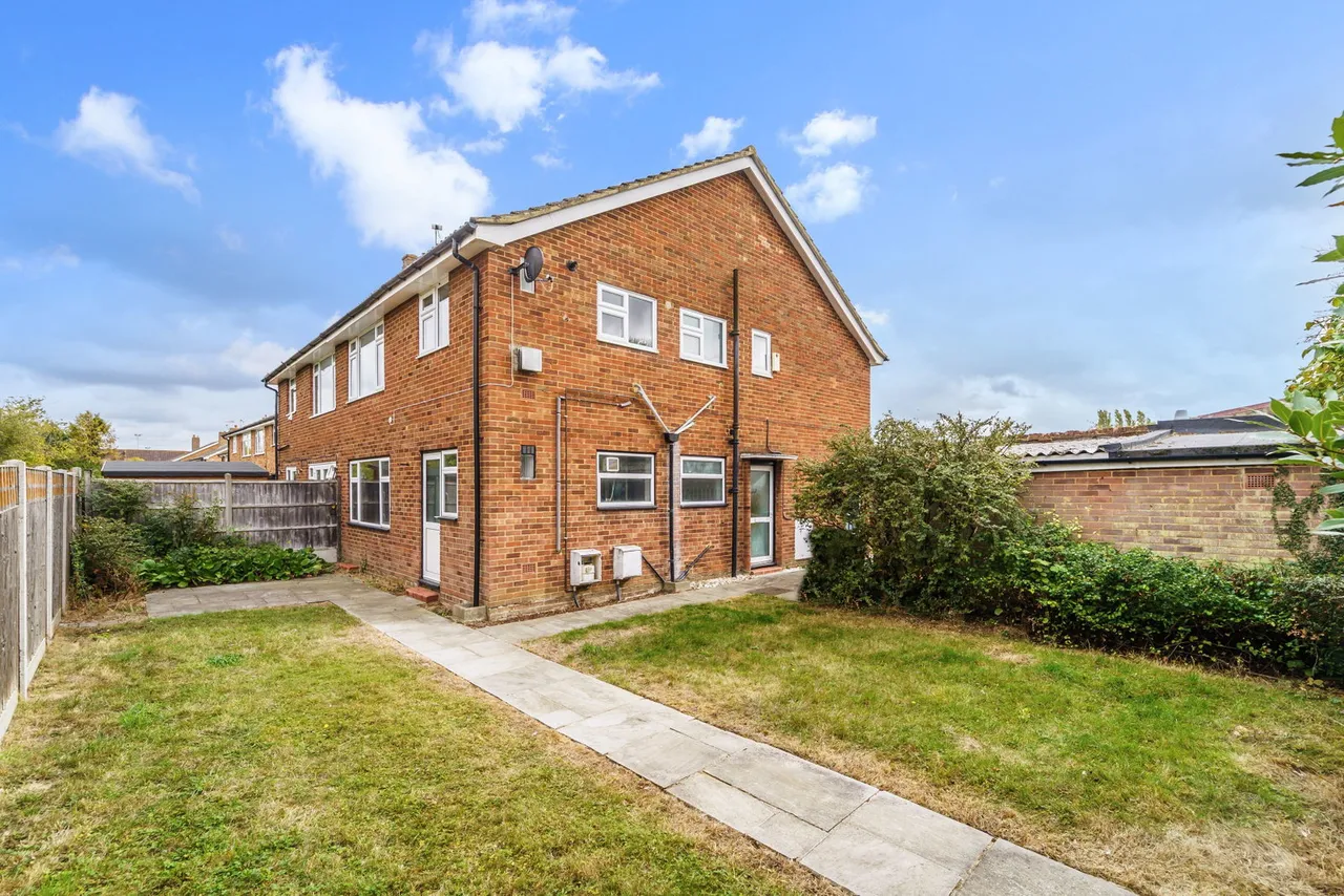 Nightingale Drive, West Ewell, KT19, photo 13
