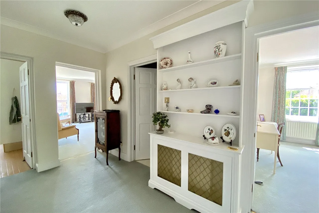 Wilton Court, Crossways, HP9, photo 8