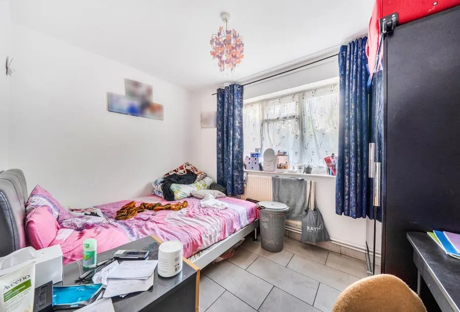 London Road, Morden, SM4, photo 16