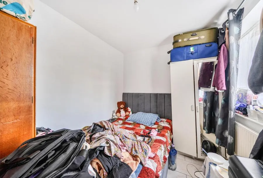 London Road, Morden, SM4, photo 15