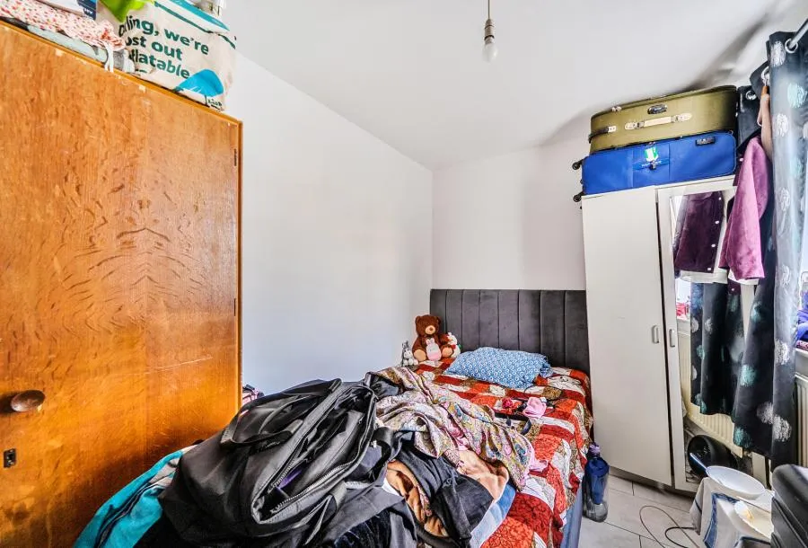London Road, Morden, SM4, photo 20