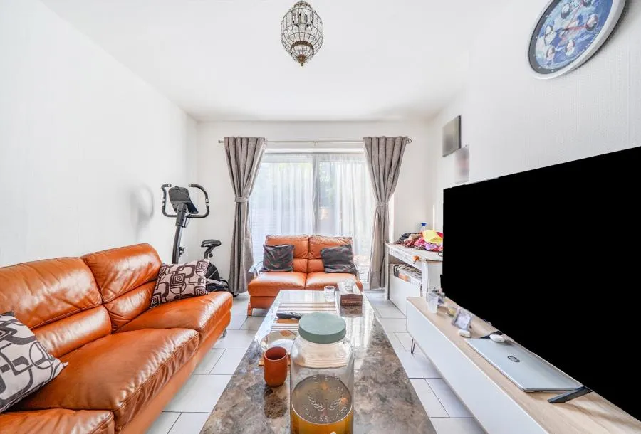 London Road, Morden, SM4, photo 2