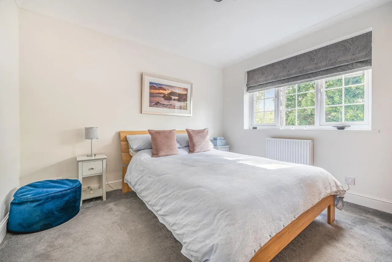 Coronation Road, Littlewick Green, photo 9