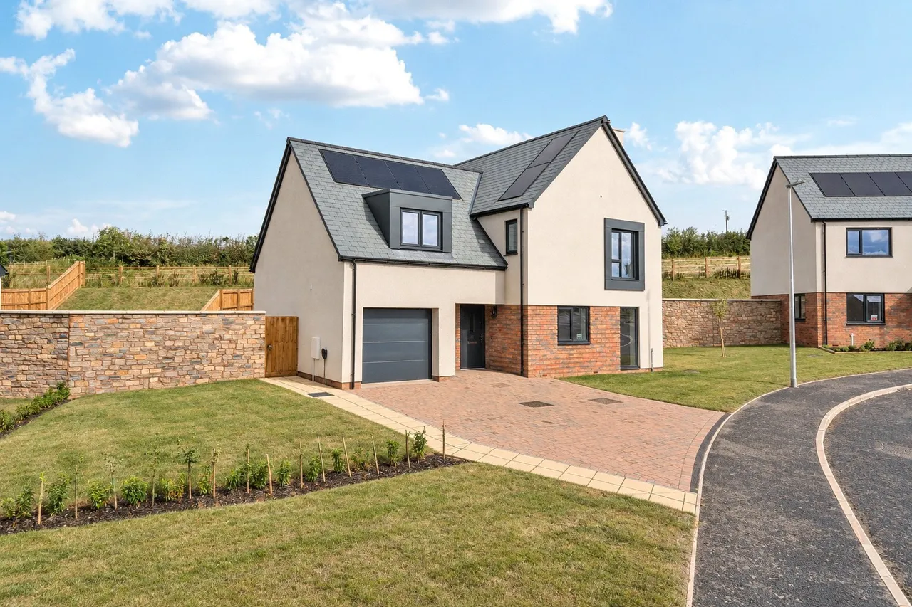 4 bed property for sale, Belstone View, Morchard Bishop, EX17