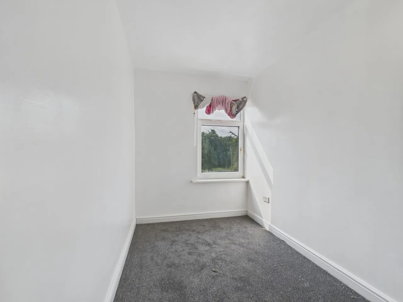 Cross Street, Goldthorpe, S63, photo 5