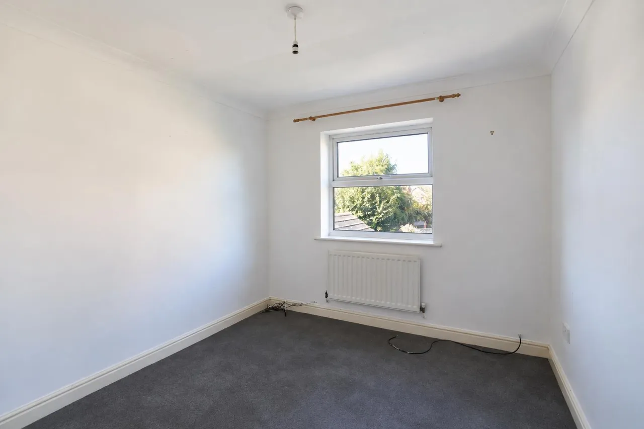 Alexandra Road, Great Wakering, photo 3