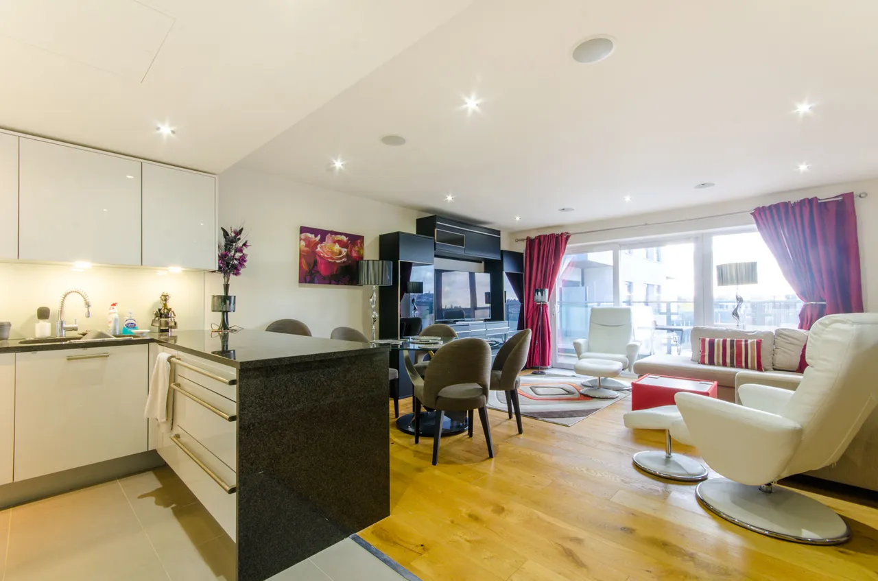 79 Claremont House, 14 Aerodrome Road, London, photo 5
