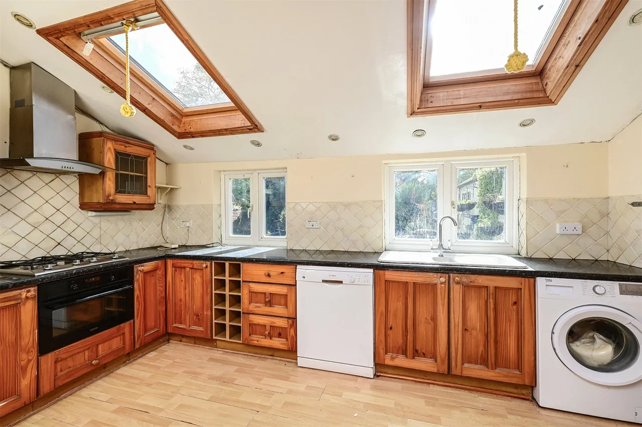 Coleford Bridge Road, Mytchett, Camberley, Surrey, GU16 6DN, photo 4