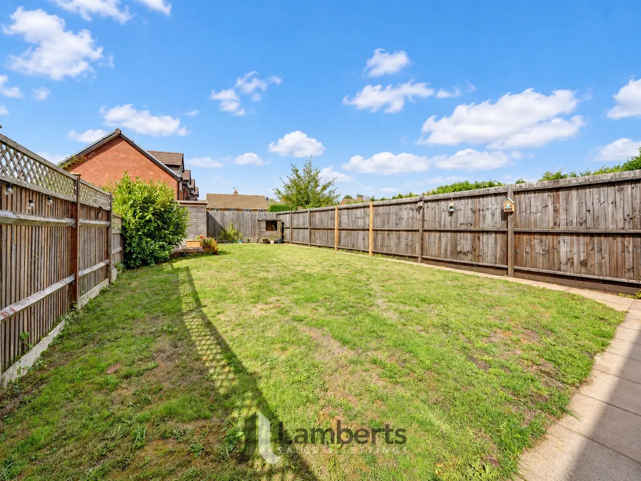 16a Watts Road, Studley, photo 23