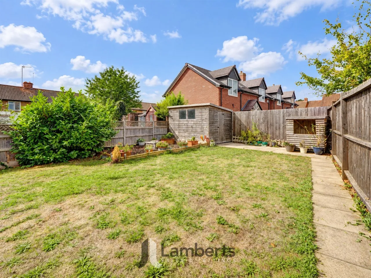 16a Watts Road, Studley, photo 25