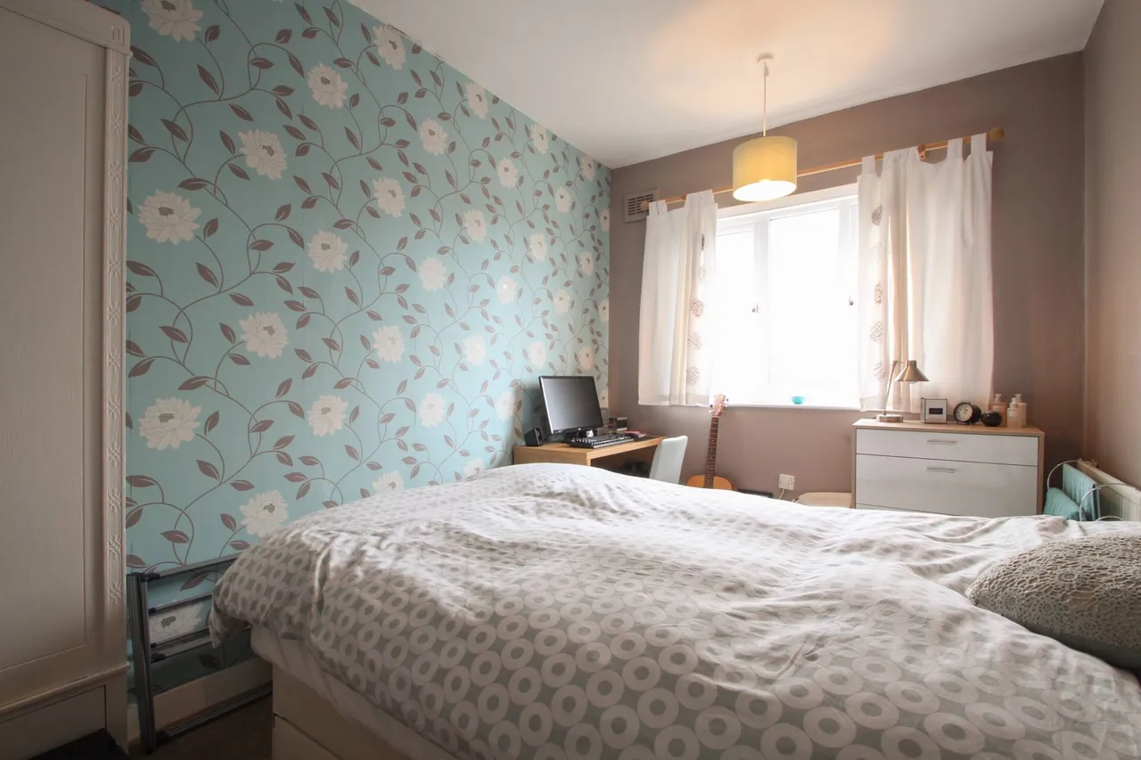 Alnwick Road, London, photo 10
