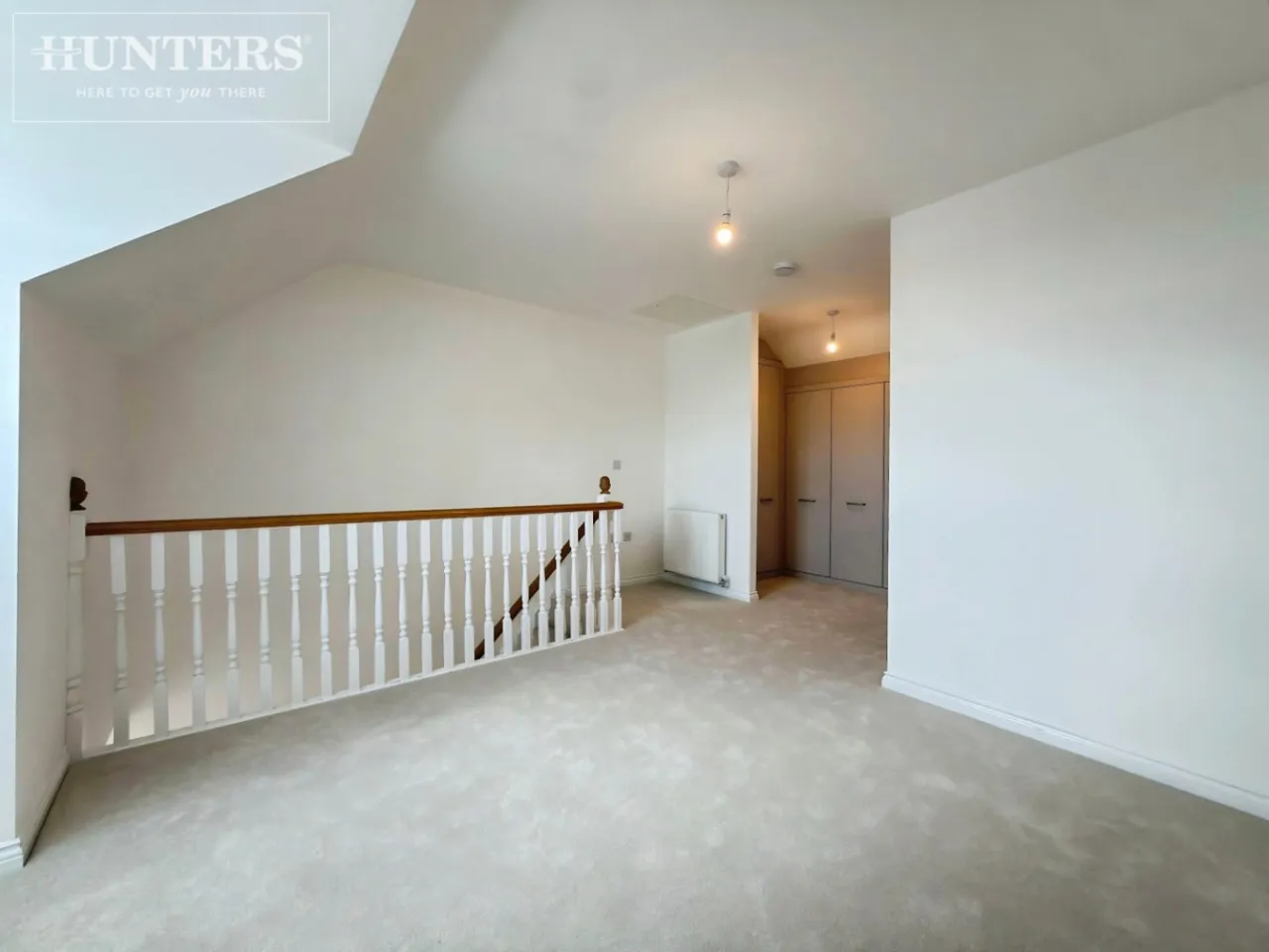 Vowden Chase, Stairfoot, S70, photo 12