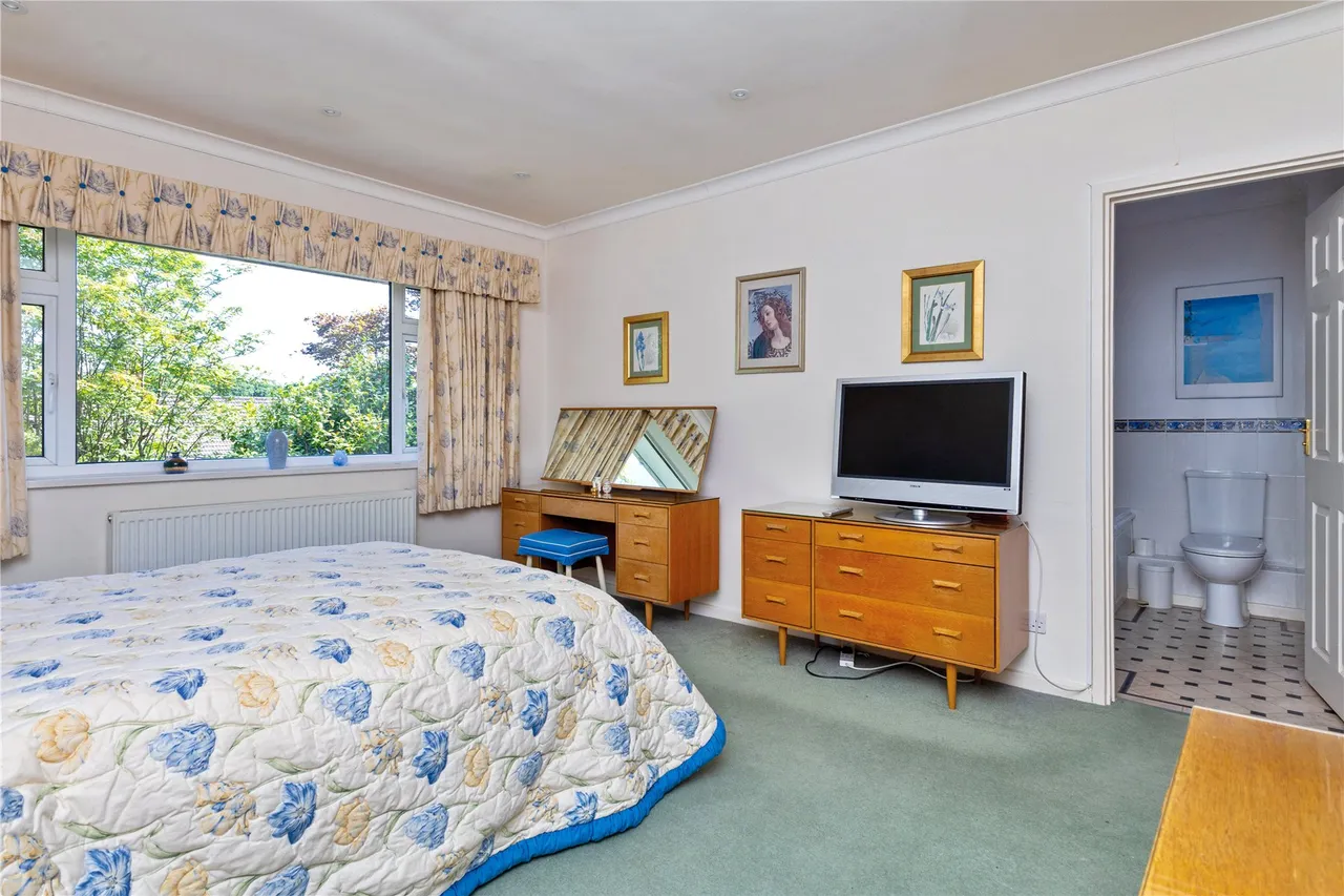 Saddlers Scarp, Grayshott, GU26, photo 16