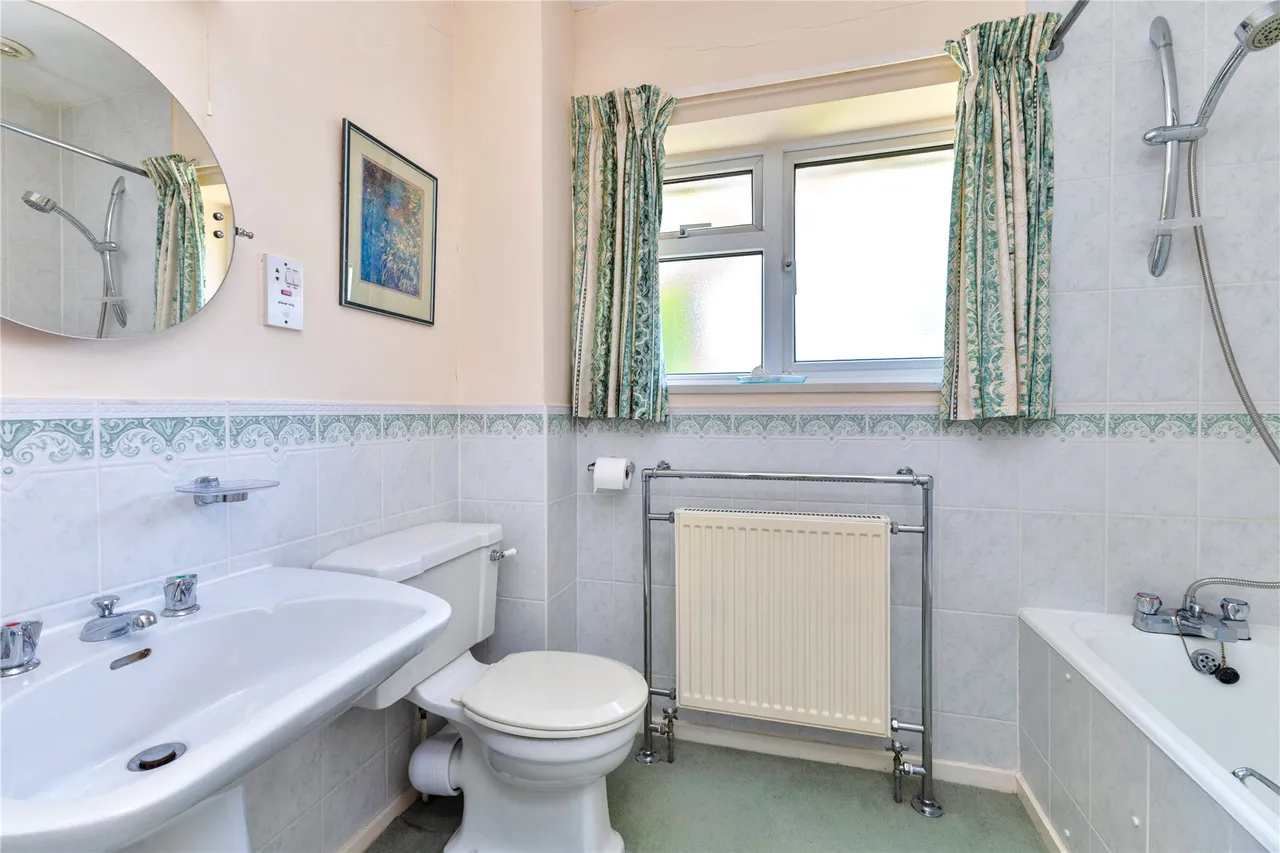 Saddlers Scarp, Grayshott, GU26, photo 22