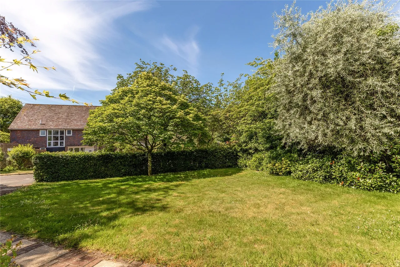 Saddlers Scarp, Grayshott, GU26, photo 28