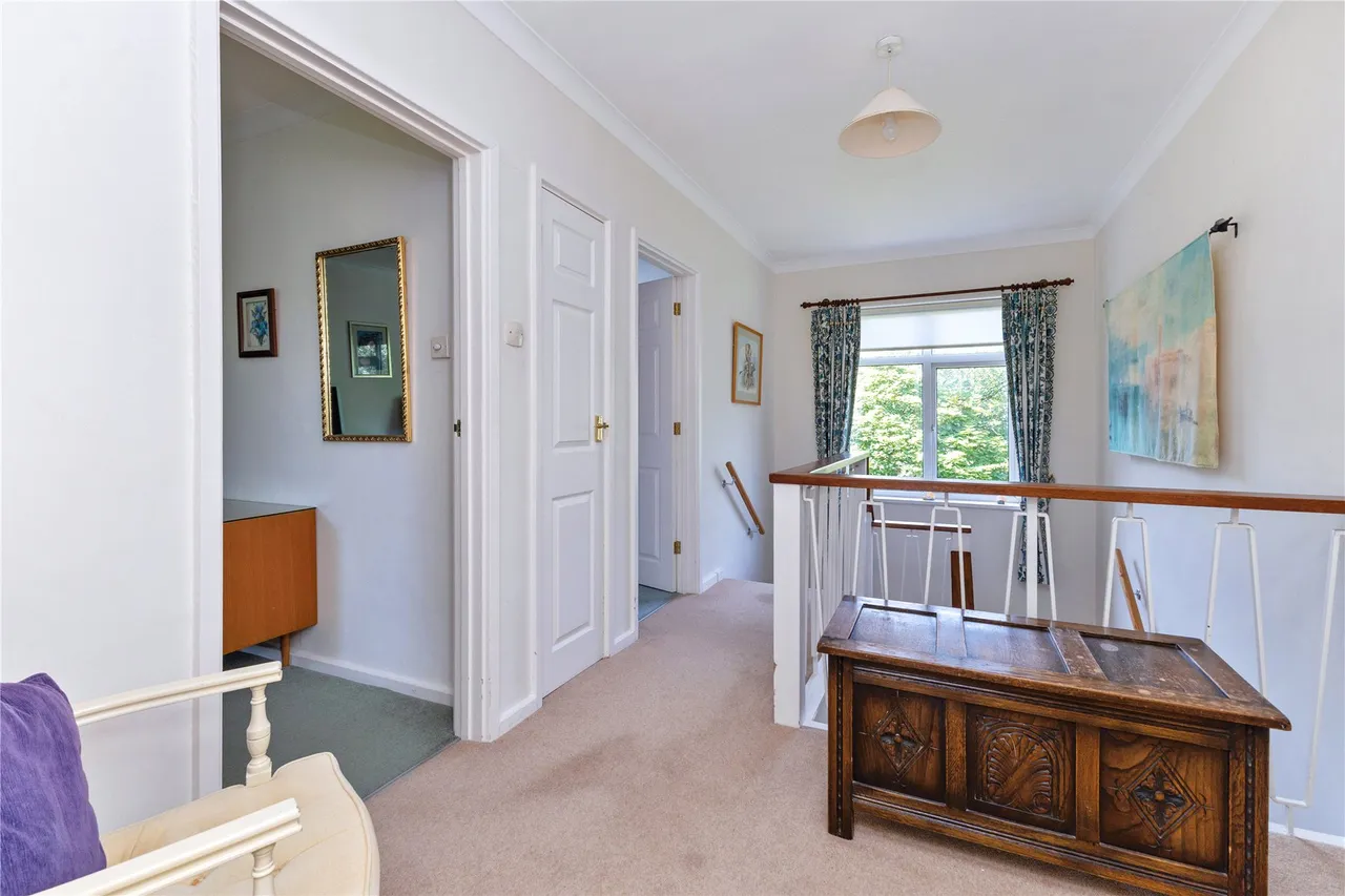 Saddlers Scarp, Grayshott, GU26, photo 14
