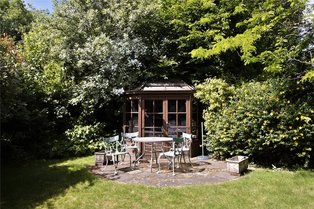 Saddlers Scarp, Grayshott, GU26, photo 11