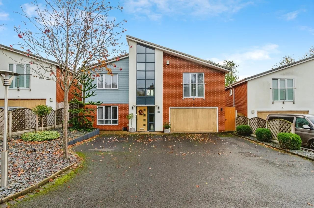 Heathfield Croft, Cannock, Staffordshire, WS11, photo 2