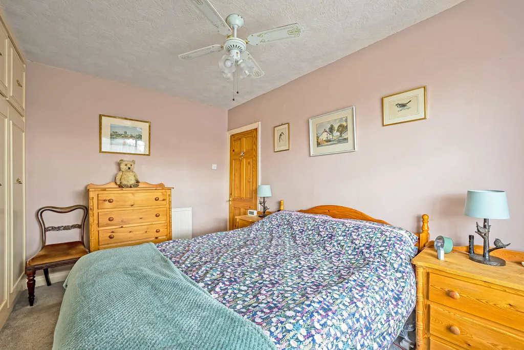 Phyllis Street, Rochdale OL12 7NA, photo 11