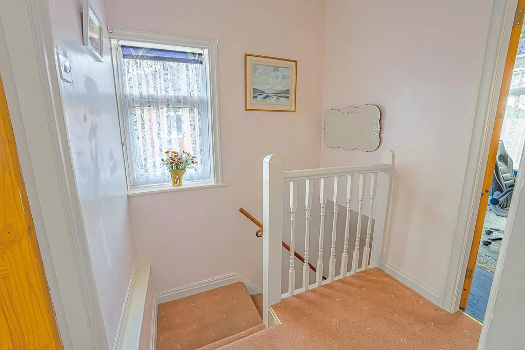 Phyllis Street, Rochdale OL12 7NA, photo 9