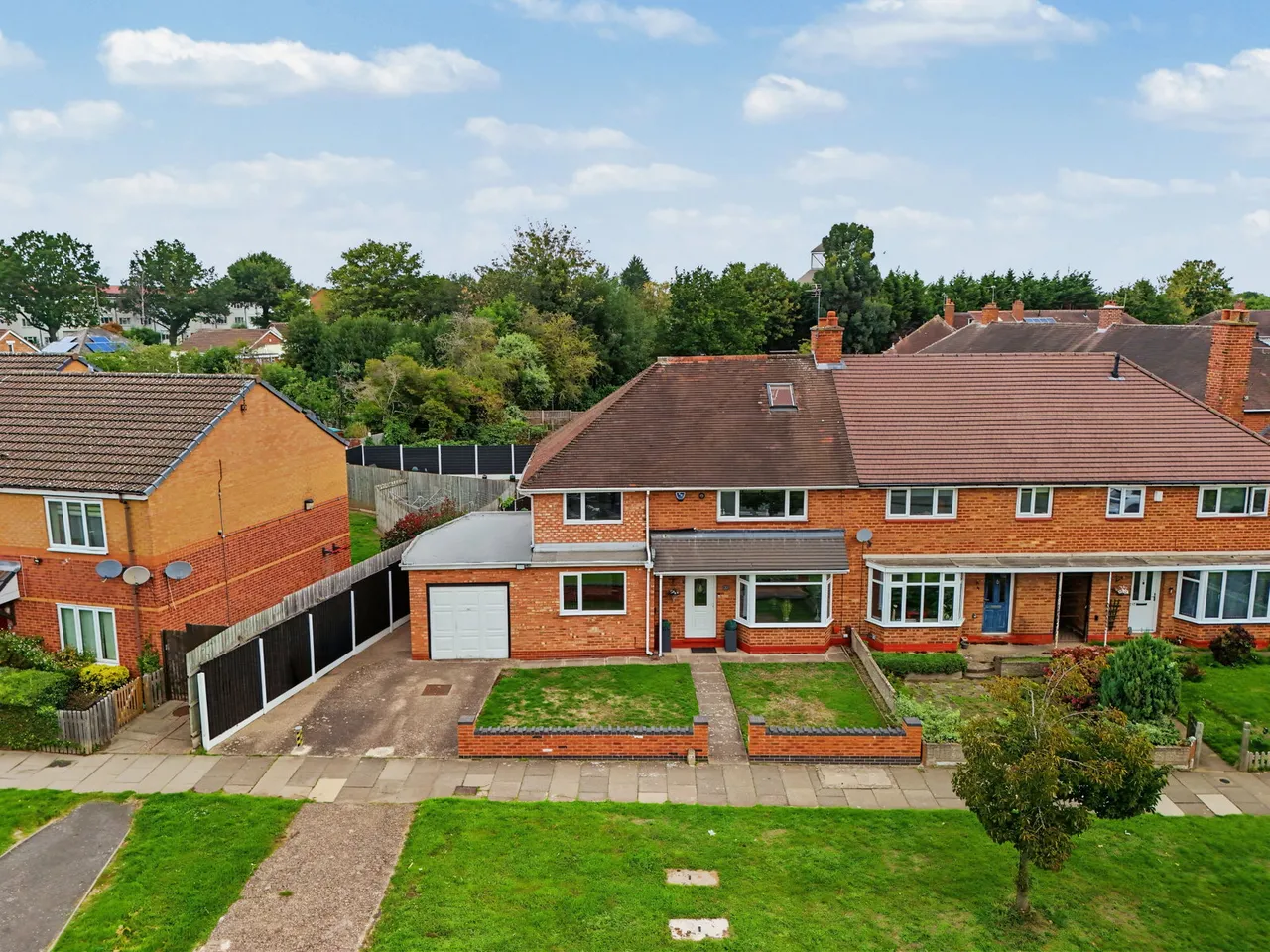 Longmeadow Crescent, Shard End, photo 21