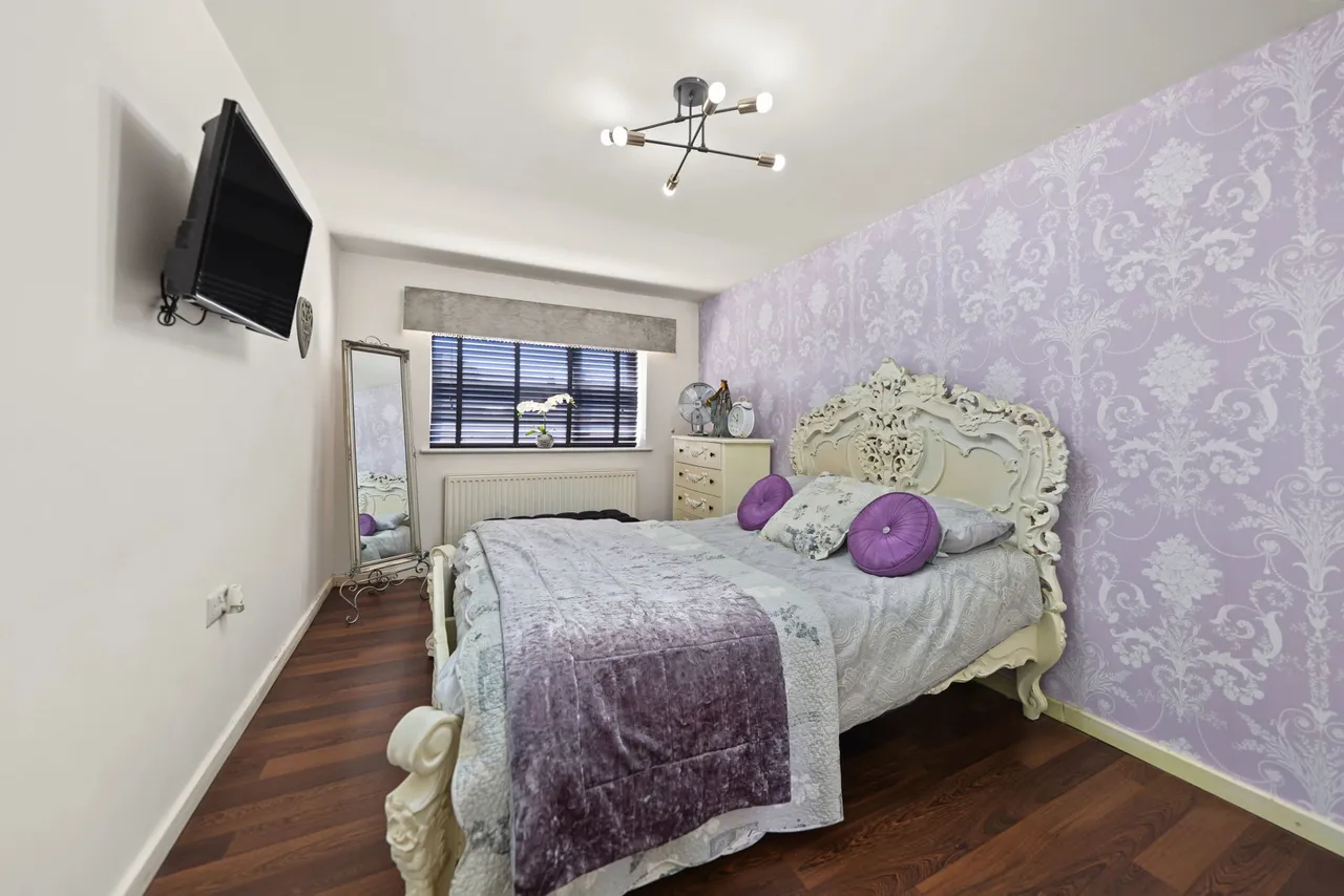 Longmeadow Crescent, Shard End, photo 5