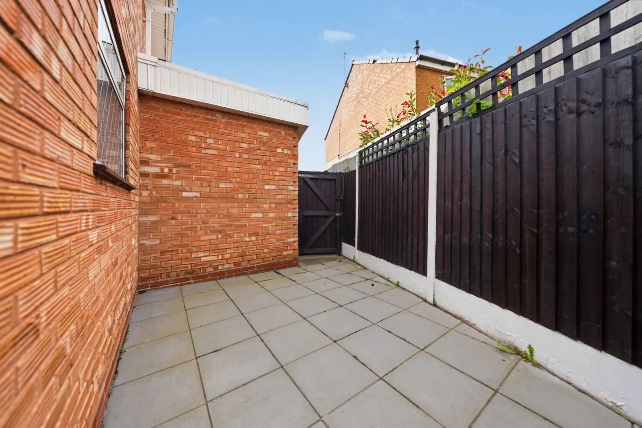Longmeadow Crescent, Shard End, photo 18