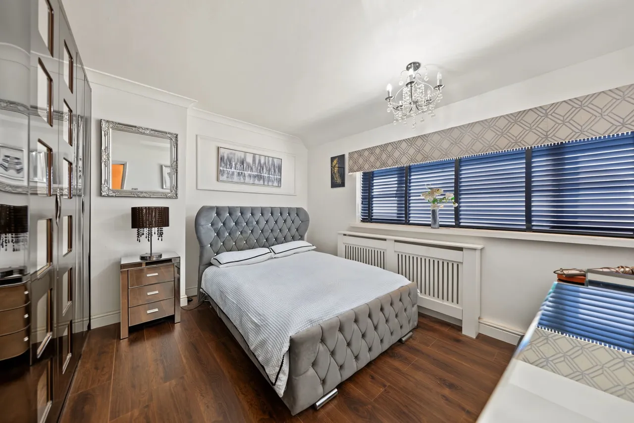 Longmeadow Crescent, Shard End, photo 6