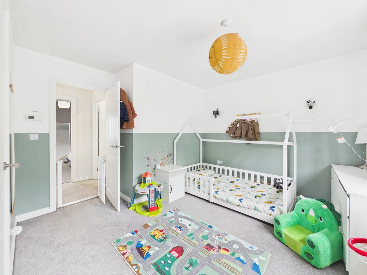 Canal Close, Newport, TF10, photo 12