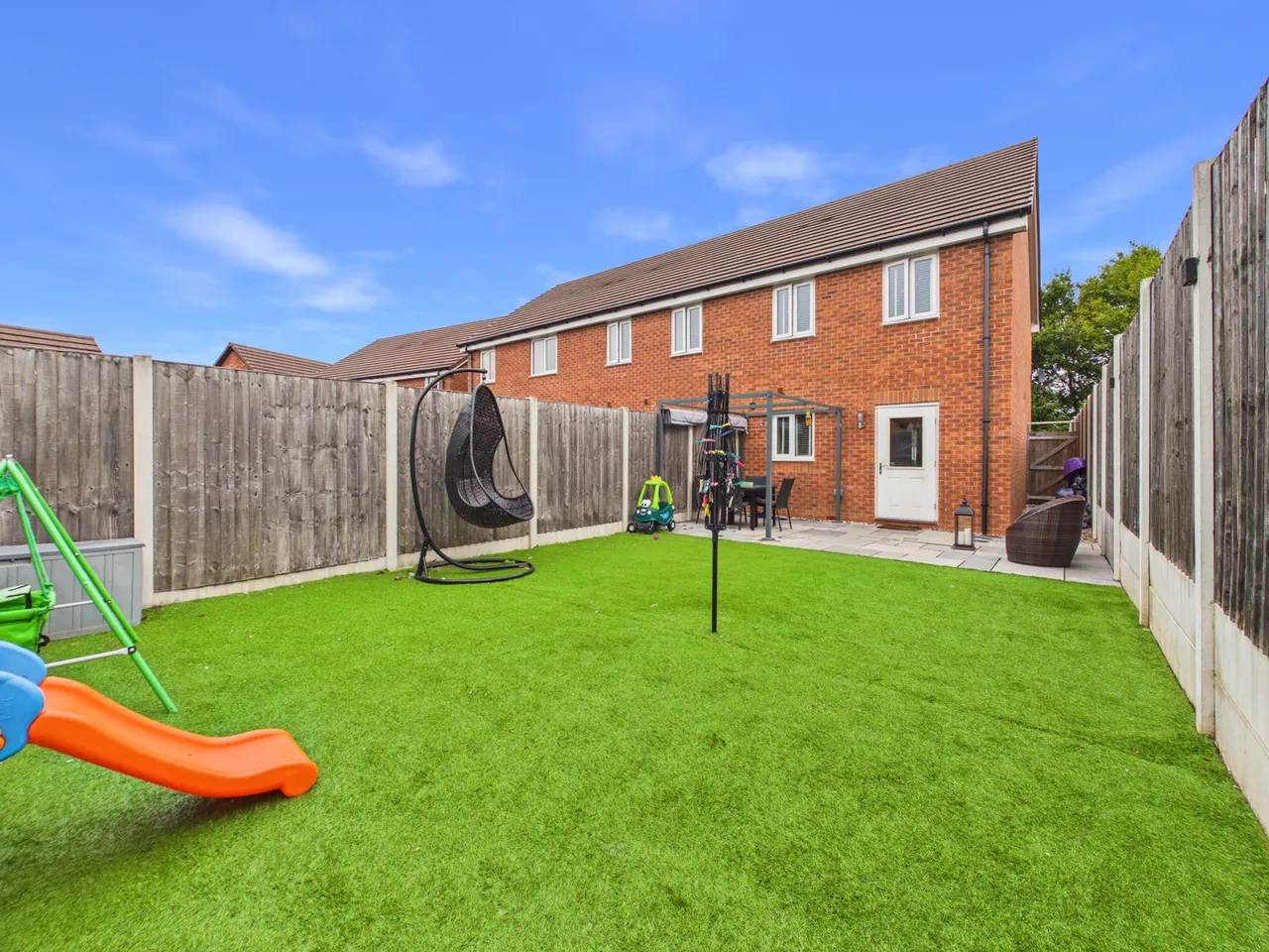 Canal Close, Newport, TF10, photo 16