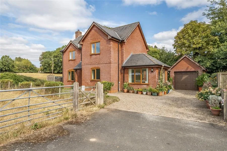3 bed house for sale, Ty Celyn, Winforton, HR3