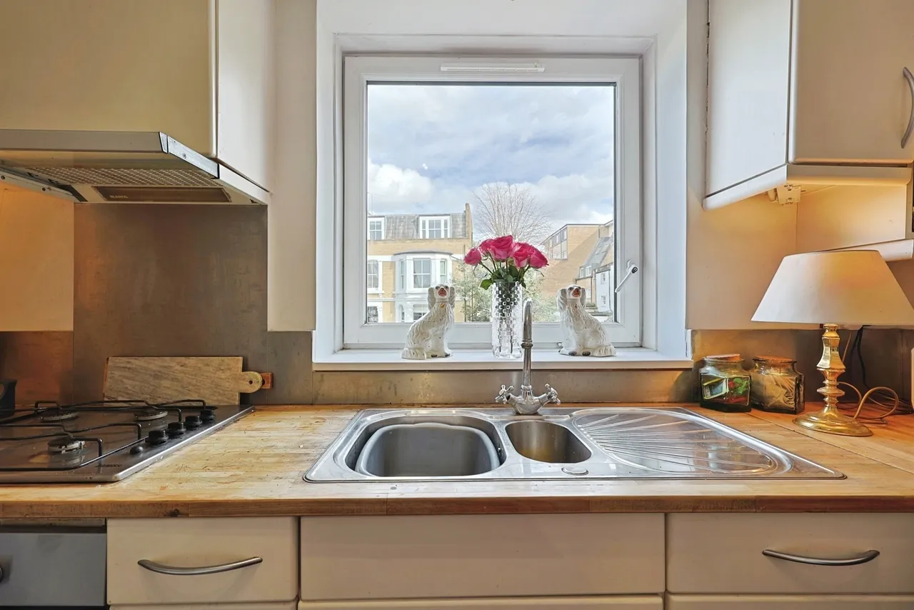 Lavender Hill, London, SW11, photo 4