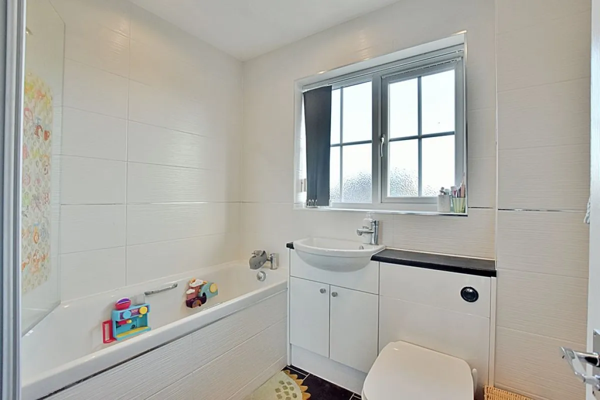 Lincoln Road, Dunholme, photo 14