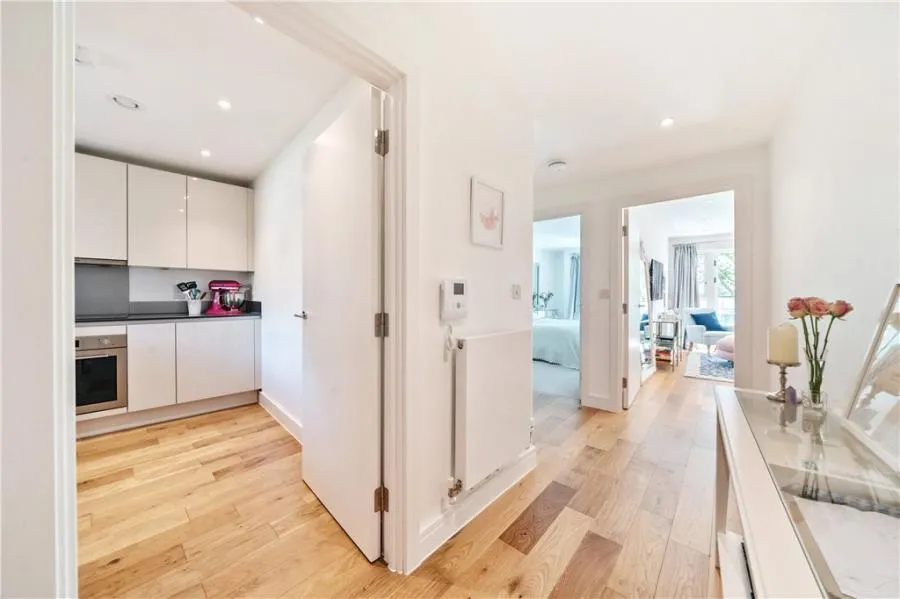 Fairbourne Road, London, SW4, photo 9