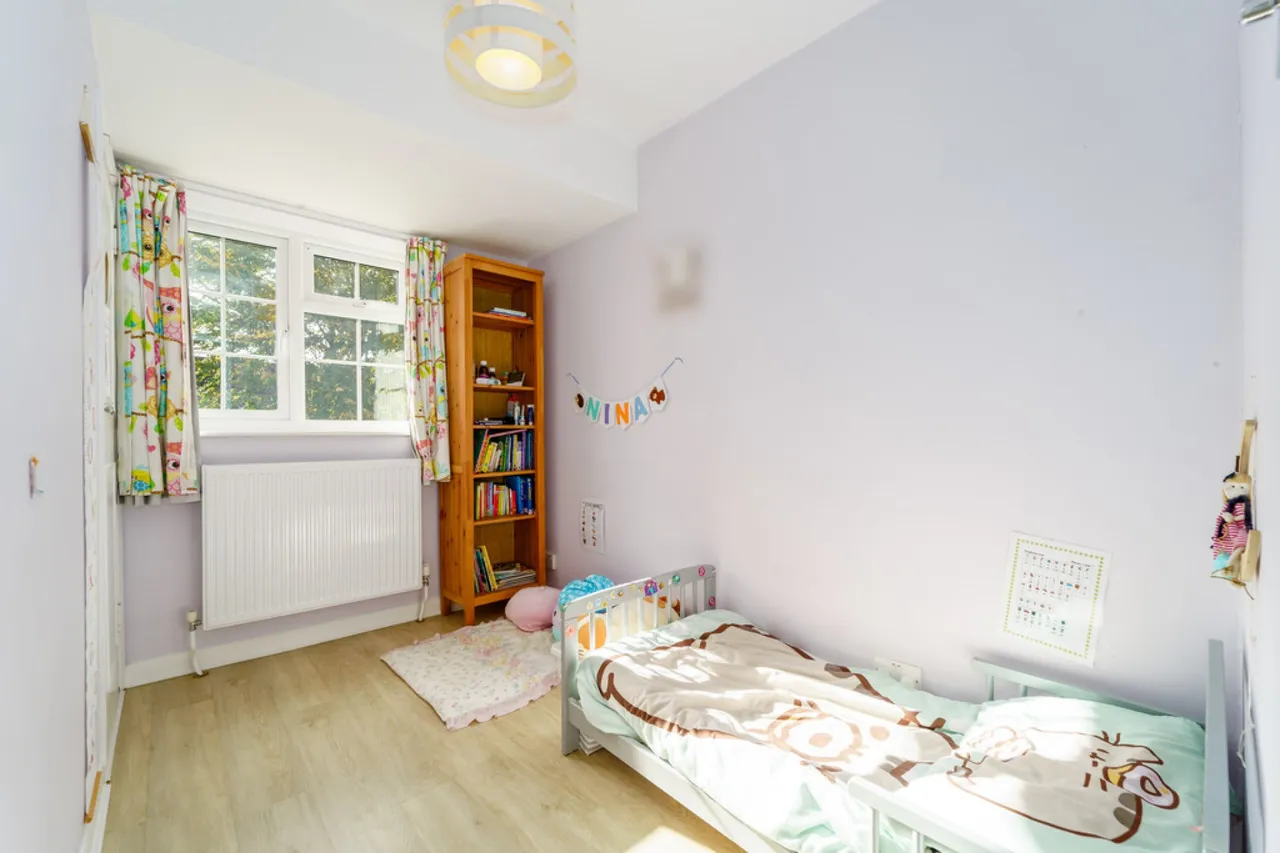 Shaftesbury Crescent, Staines Upon Thames, photo 6