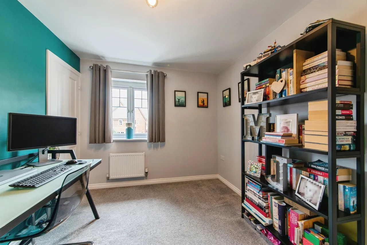 Haydock Park Drive, Bourne, PE10, photo 14