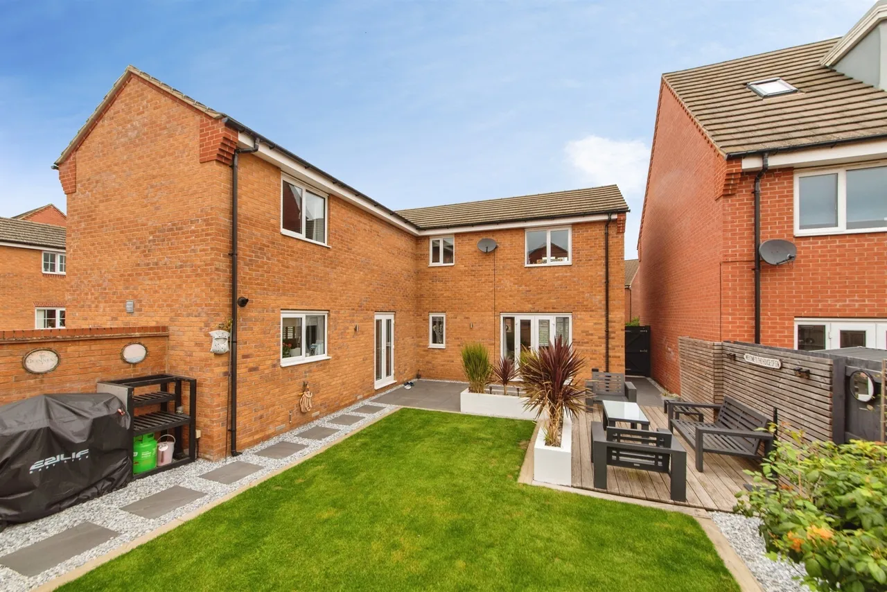 Haydock Park Drive, Bourne, PE10, photo 2
