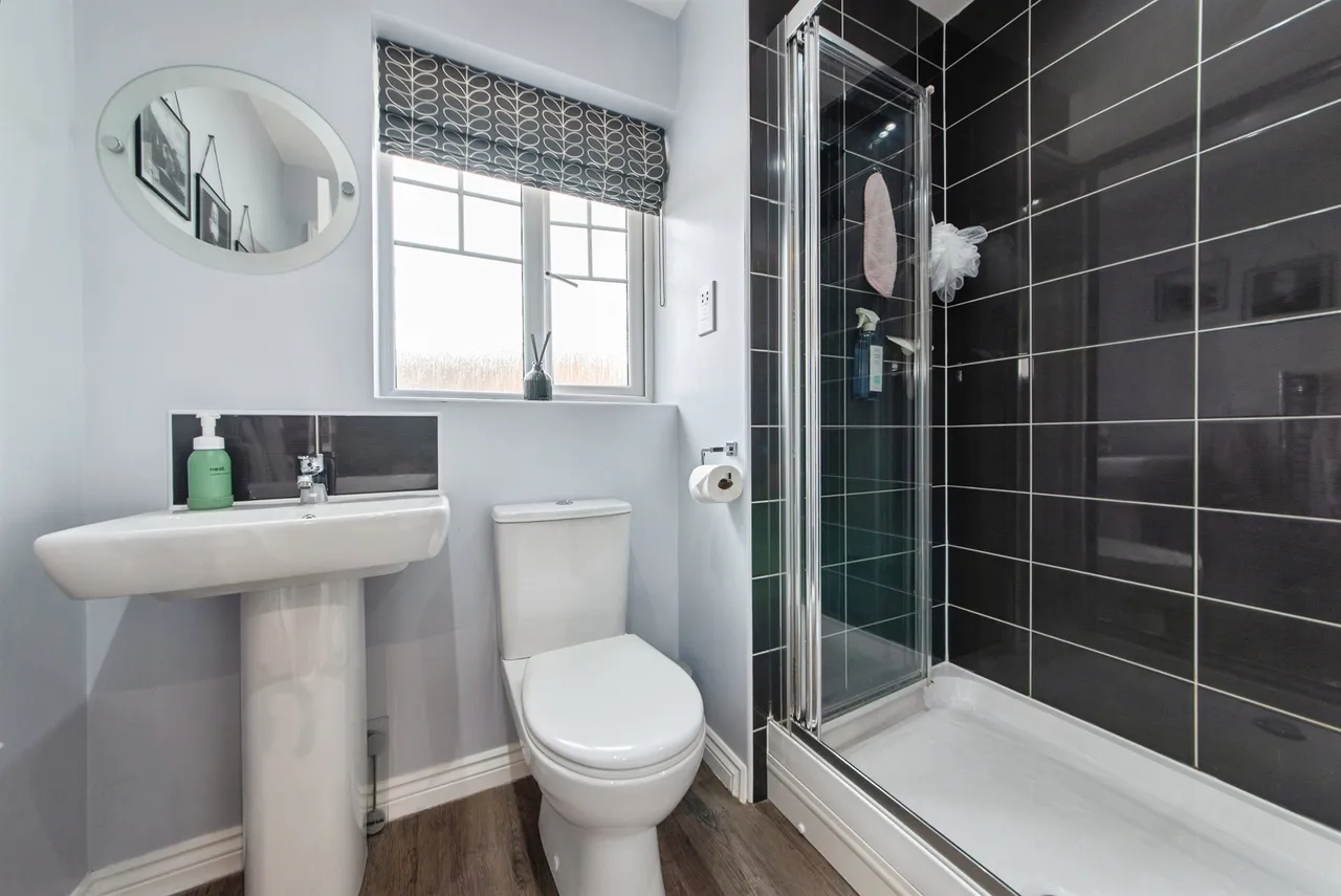 Haydock Park Drive, Bourne, PE10, photo 9