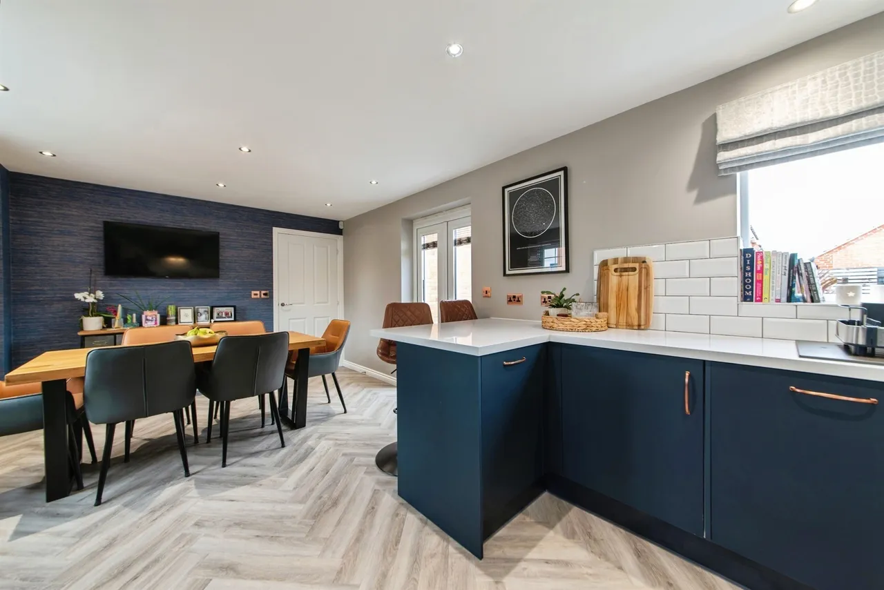 Haydock Park Drive, Bourne, PE10, photo 5
