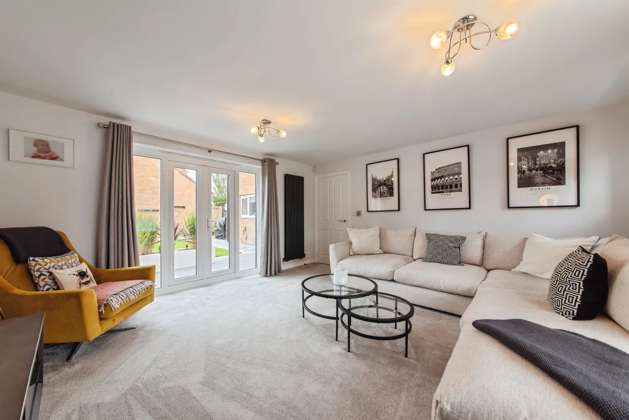 Haydock Park Drive, Bourne, PE10, photo 7